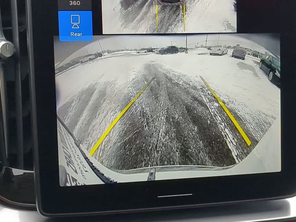 Thumbnail: 2025 Volvo XC90 - 30