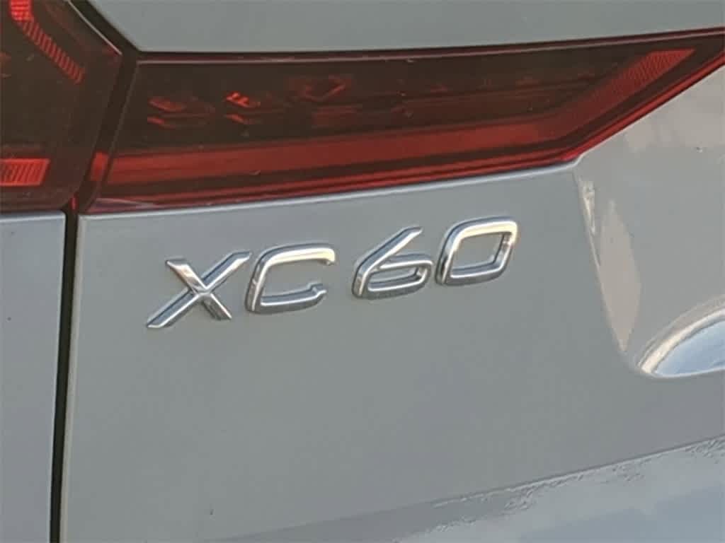 Thumbnail: 2026 Volvo XC60 - 12