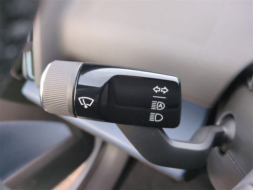 Thumbnail: 2025 Volvo EX30 - 18