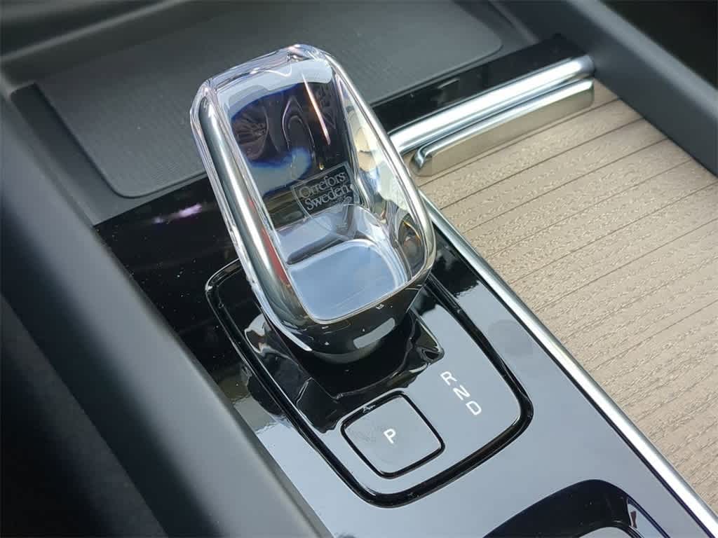 Thumbnail: 2026 Volvo XC60 - 30