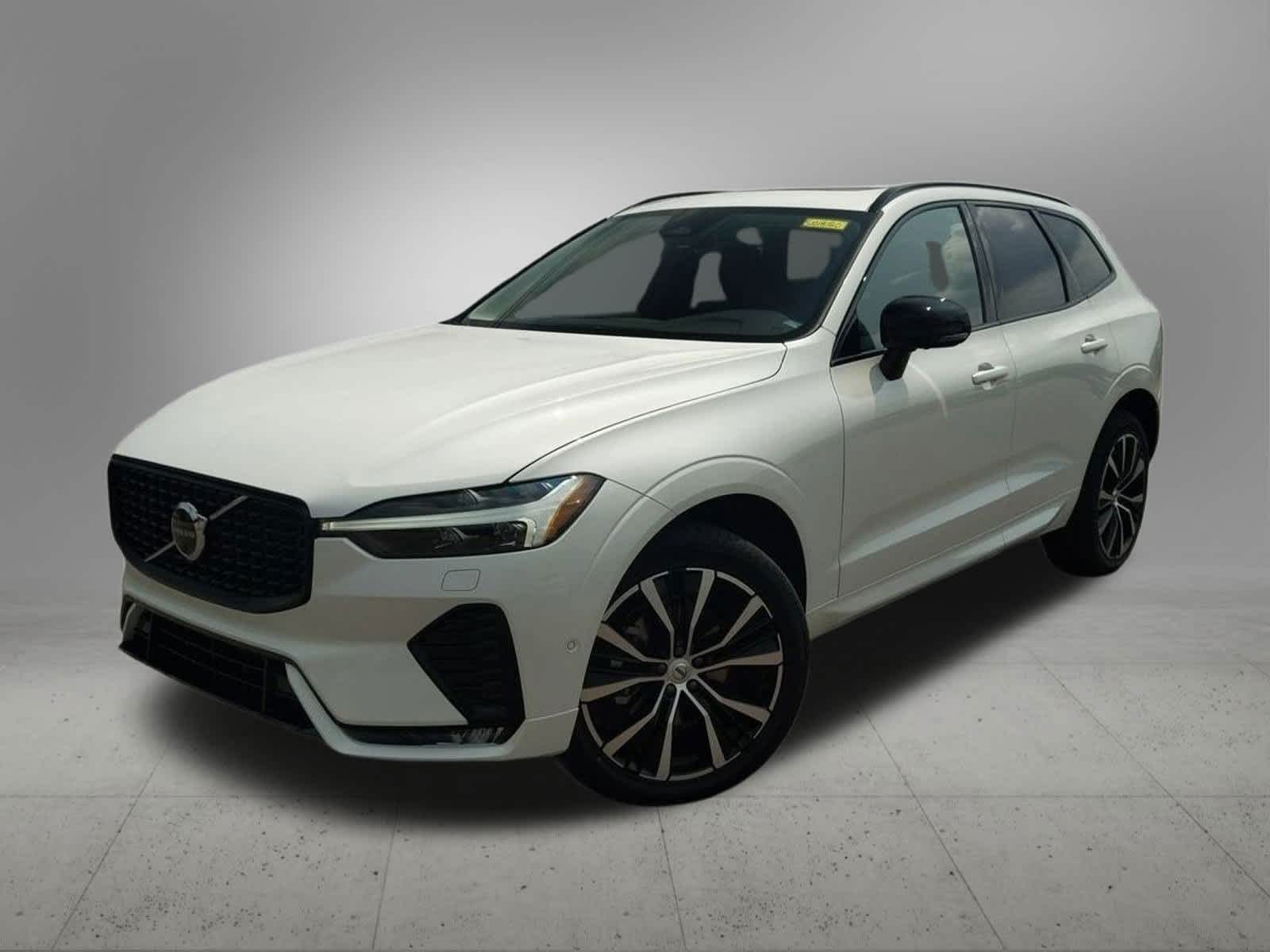 2025 Volvo XC60 B5 Plus -
                Troy, MI