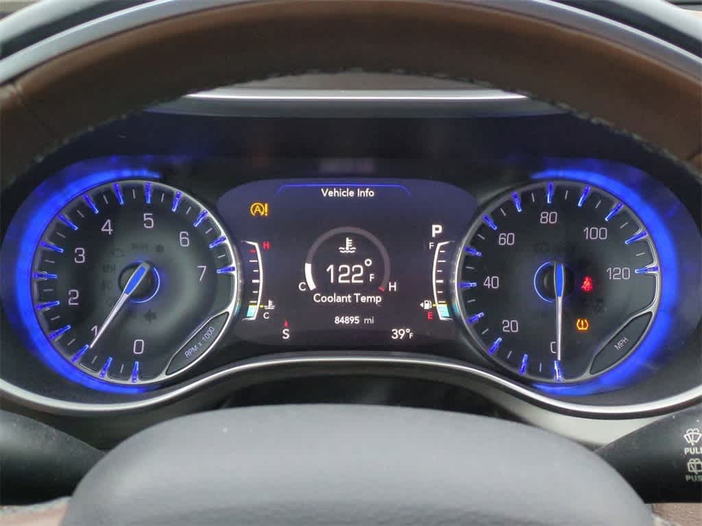 Thumbnail: 2017 Chrysler Pacifica - 33