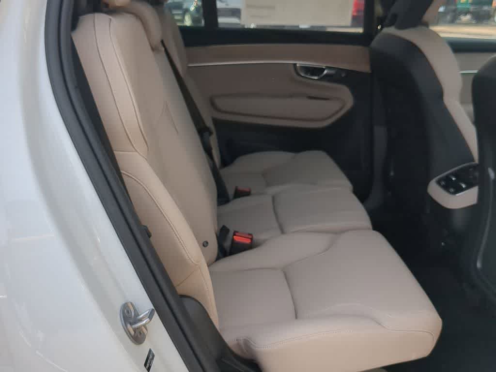 Thumbnail: 2026 Volvo XC90 - 19