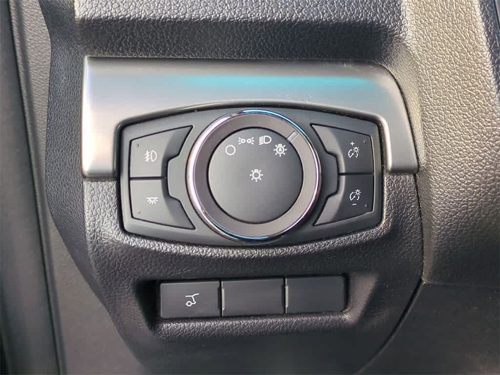 Thumbnail: 2019 Ford Explorer - 19