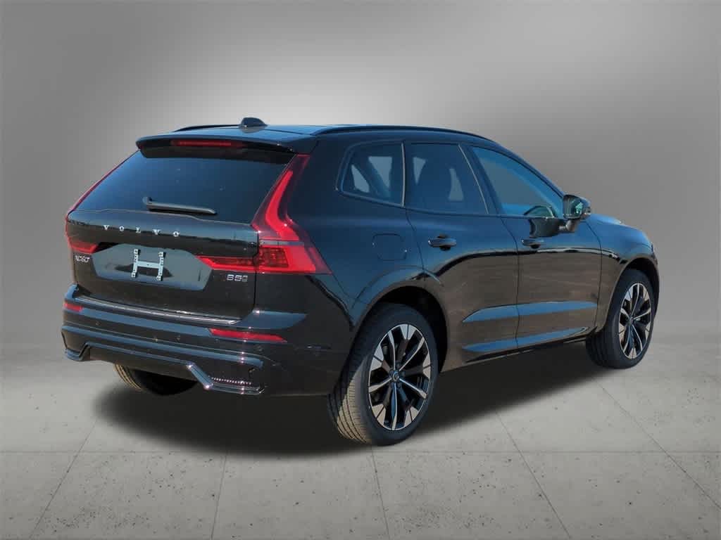 Thumbnail: 2026 Volvo XC60 - 6