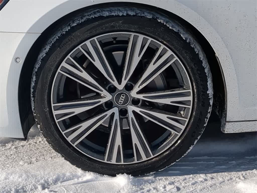 Thumbnail: 2021 Audi A6 - 6