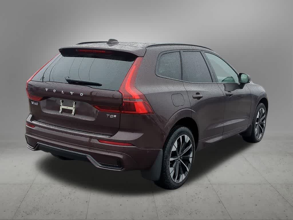 Thumbnail: 2026 Volvo XC60 - 6