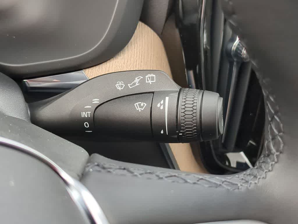 Thumbnail: 2026 Volvo XC60 - 24