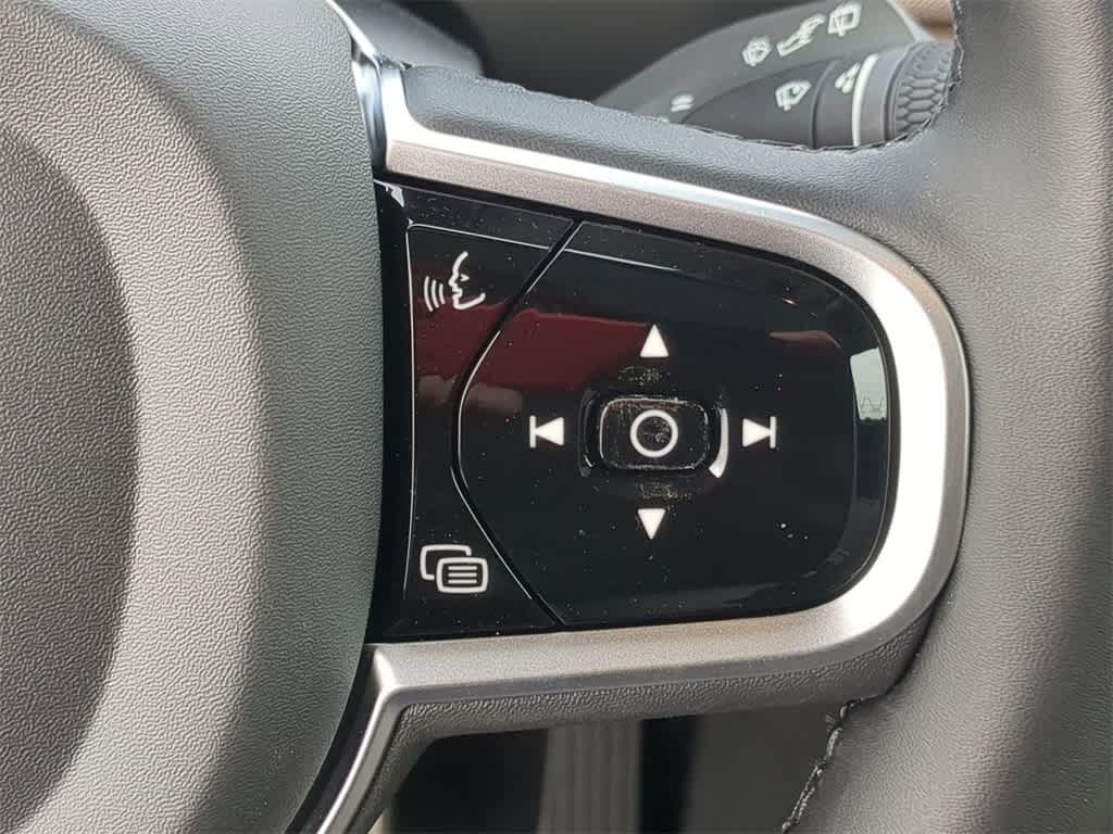 Thumbnail: 2026 Volvo XC90 - 23