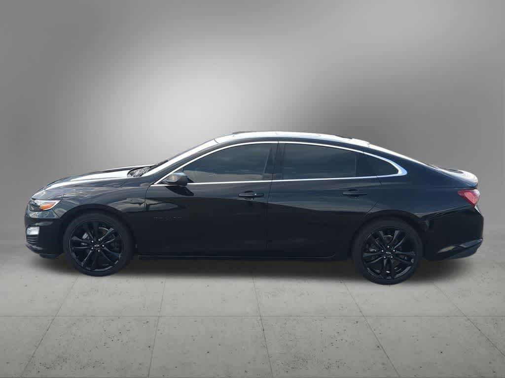 Thumbnail: 2020 Chevrolet Malibu - 3