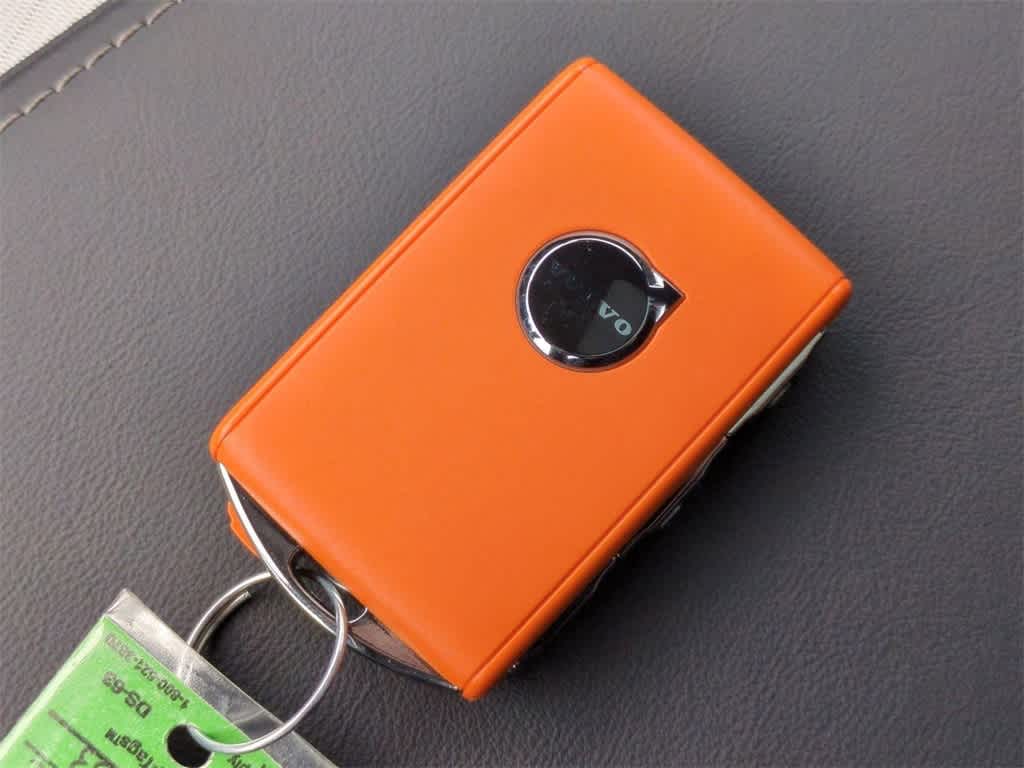 Thumbnail: 2025 Volvo XC60 - 26