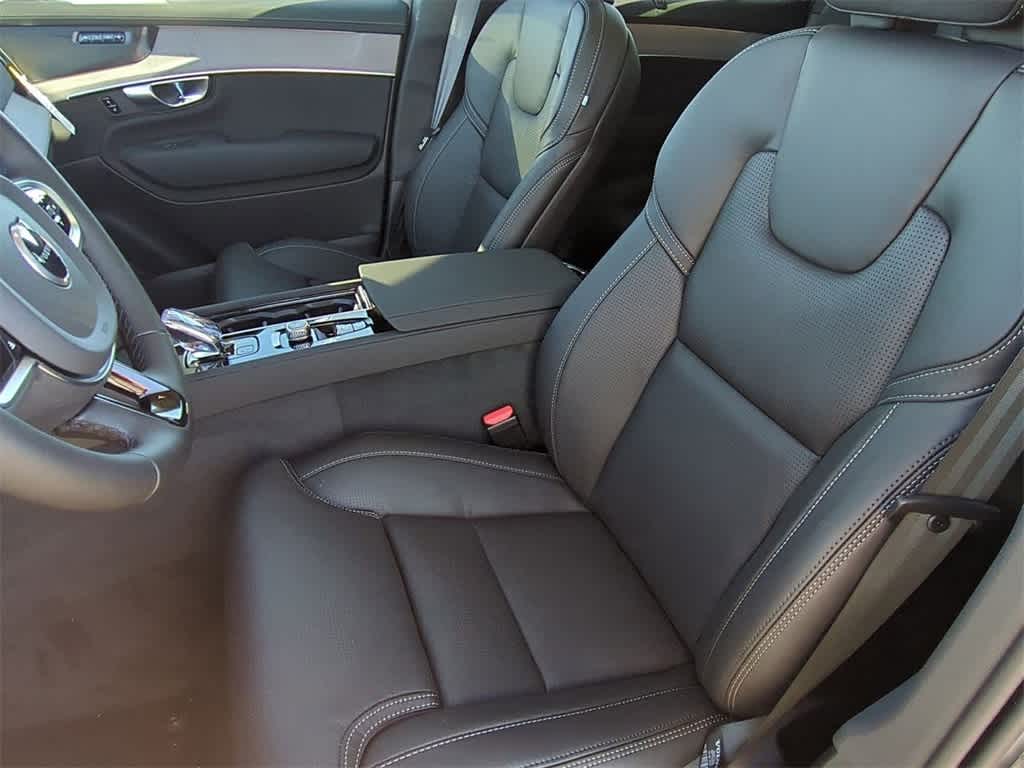 Thumbnail: 2026 Volvo XC90 - 14