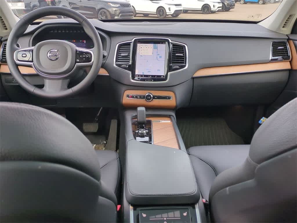 Thumbnail: 2025 Volvo XC90 - 14