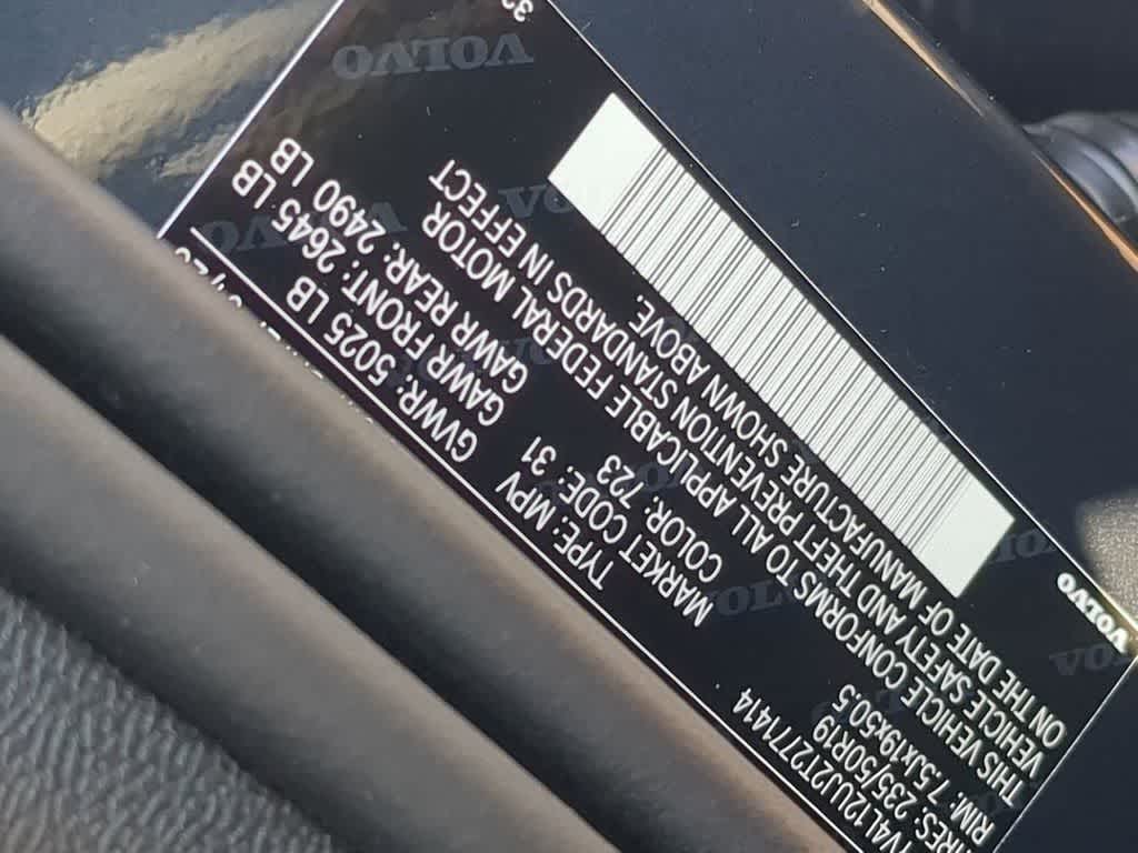 Thumbnail: 2026 Volvo XC40 - 33