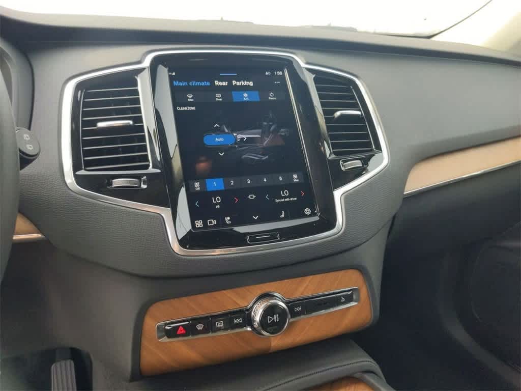 Thumbnail: 2025 Volvo XC90 - 21
