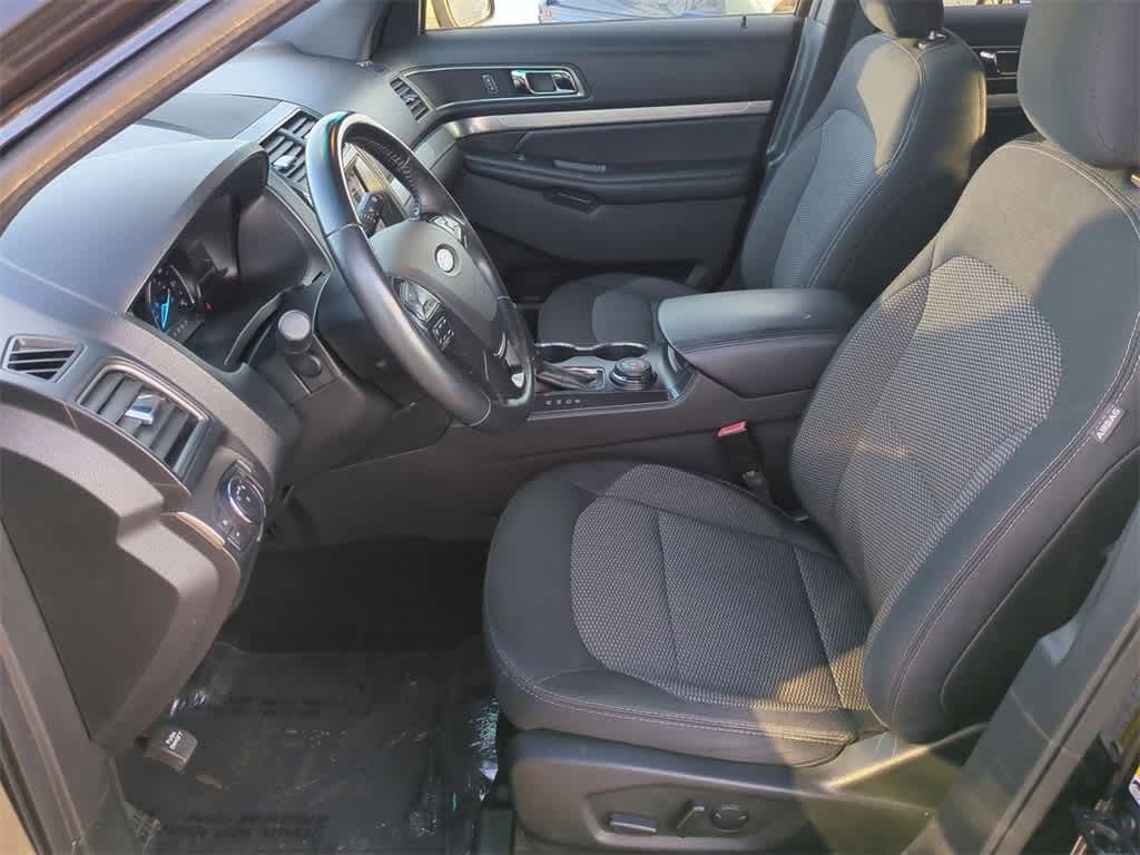 Thumbnail: 2019 Ford Explorer - 7