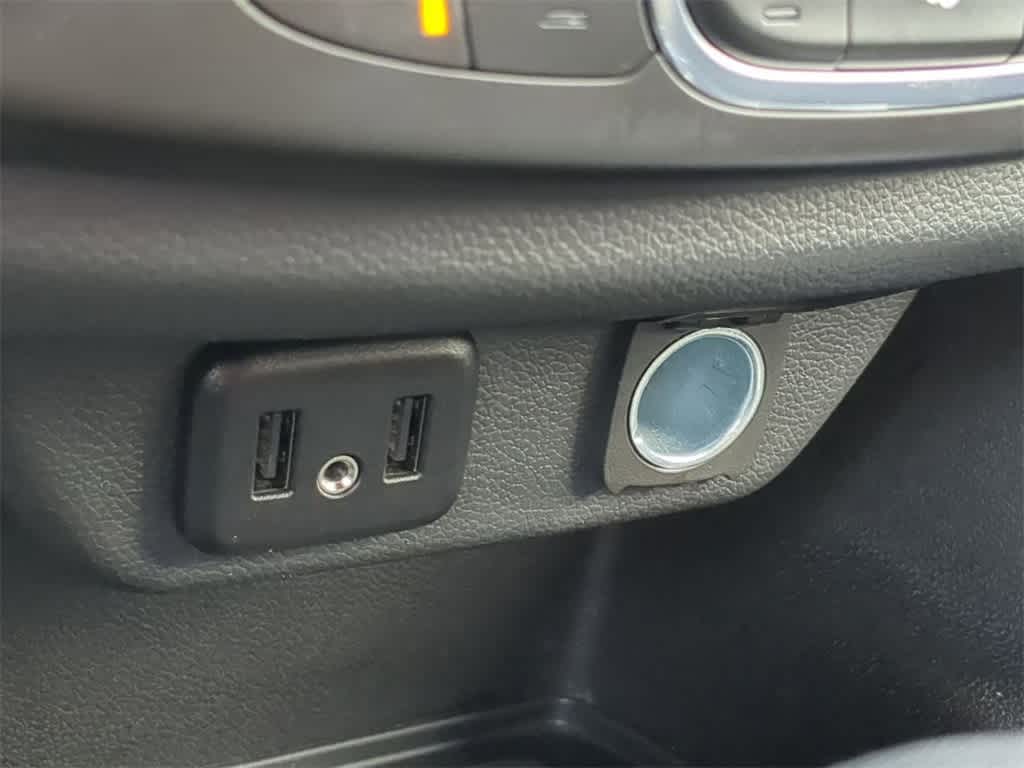 Thumbnail: 2024 Chevrolet Traverse - 30