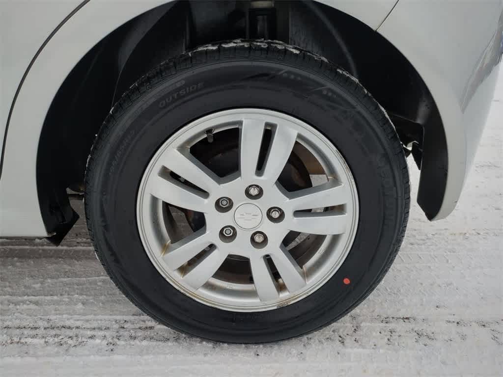 Thumbnail: 2013 Chevrolet Sonic - 6