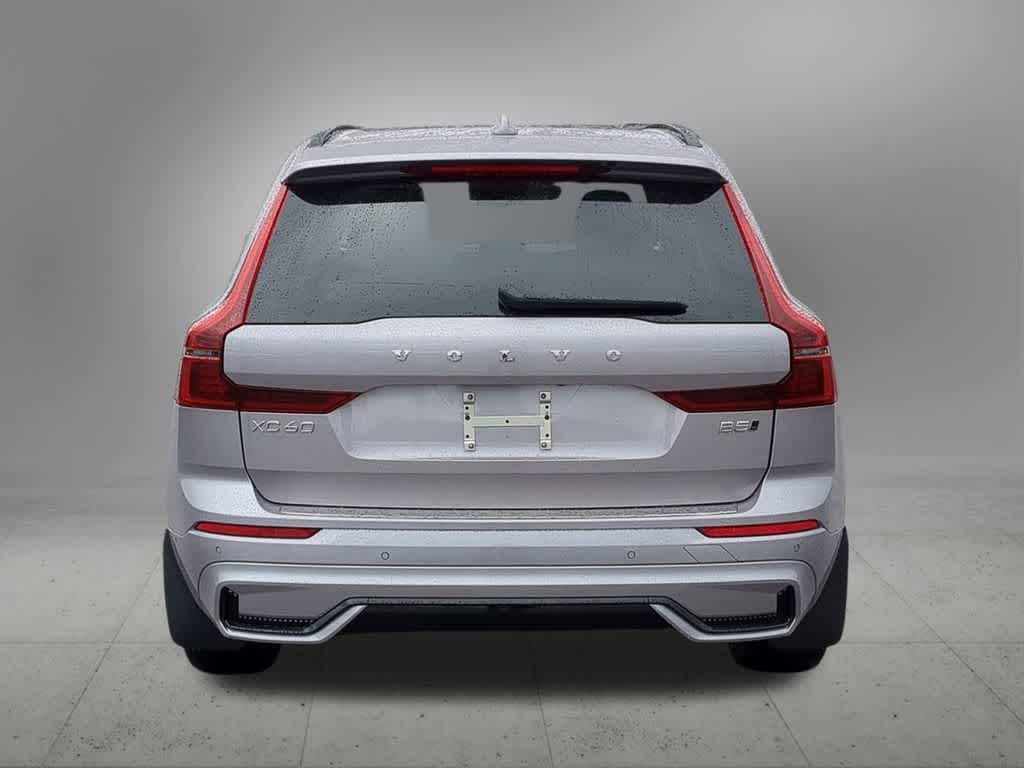 Thumbnail: 2026 Volvo XC60 - 5