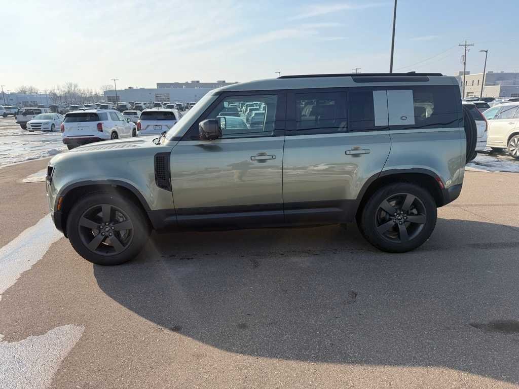 Used 2022 Land Rover Defender SE SUV