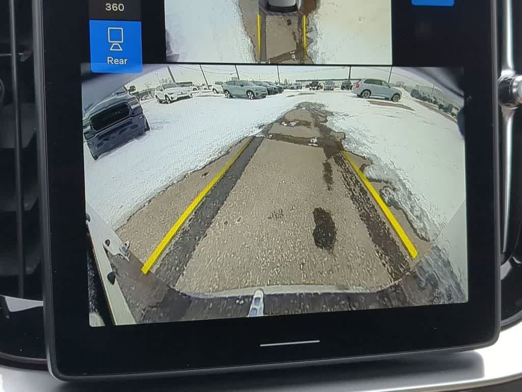 Thumbnail: 2026 Volvo XC90 - 30