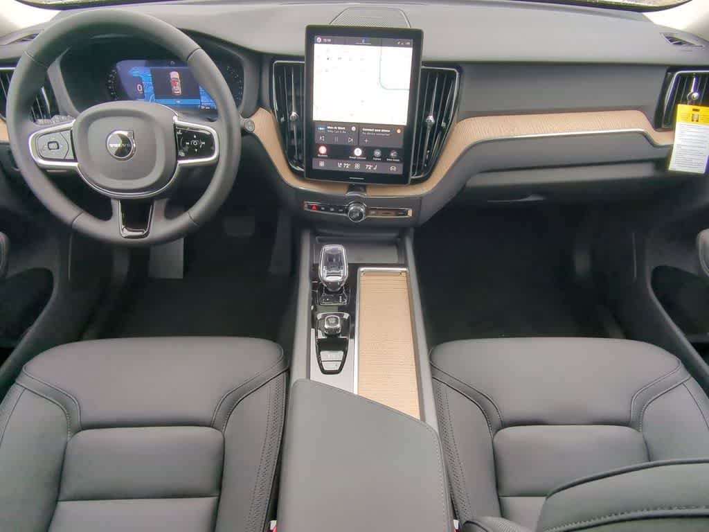 Thumbnail: 2026 Volvo XC60 - 14