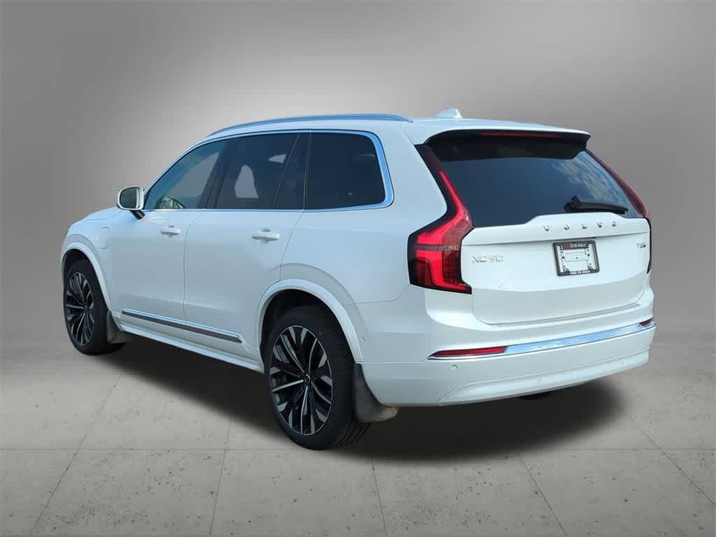 2025 Volvo XC90 T8 AWD photo 4