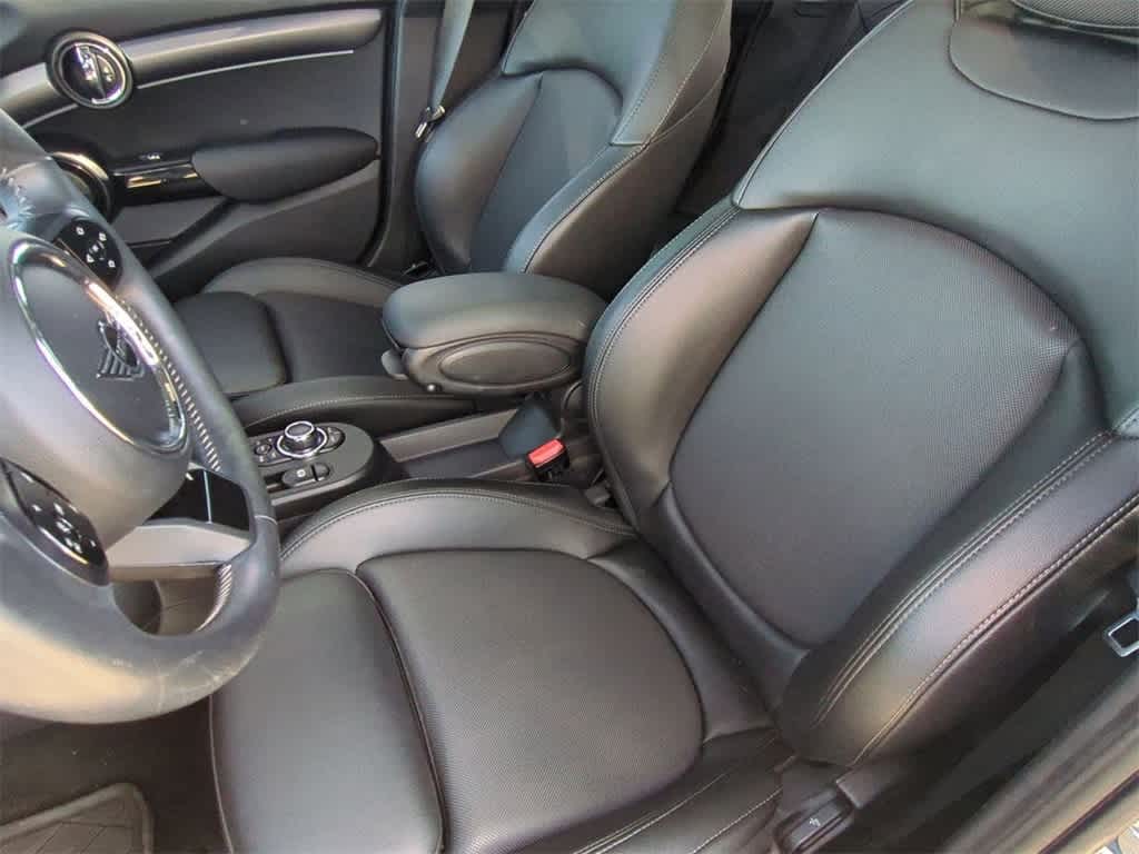 Thumbnail: 2022 MINI Cooper Hardtop - 14