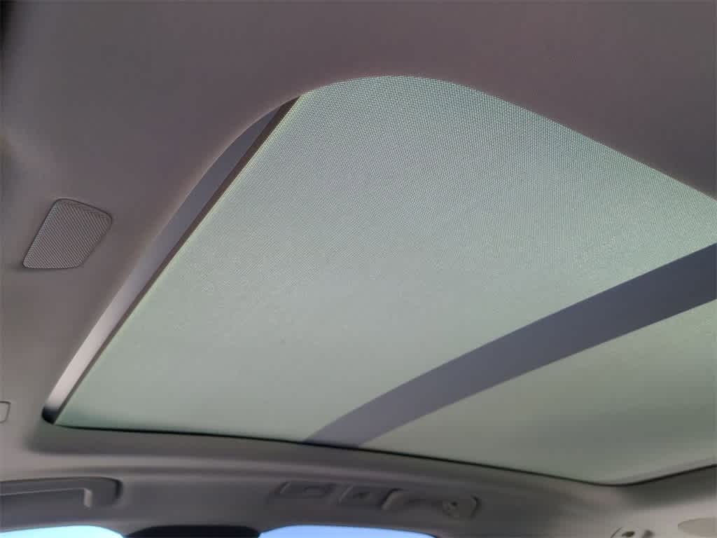 Thumbnail: 2026 Volvo XC60 - 18