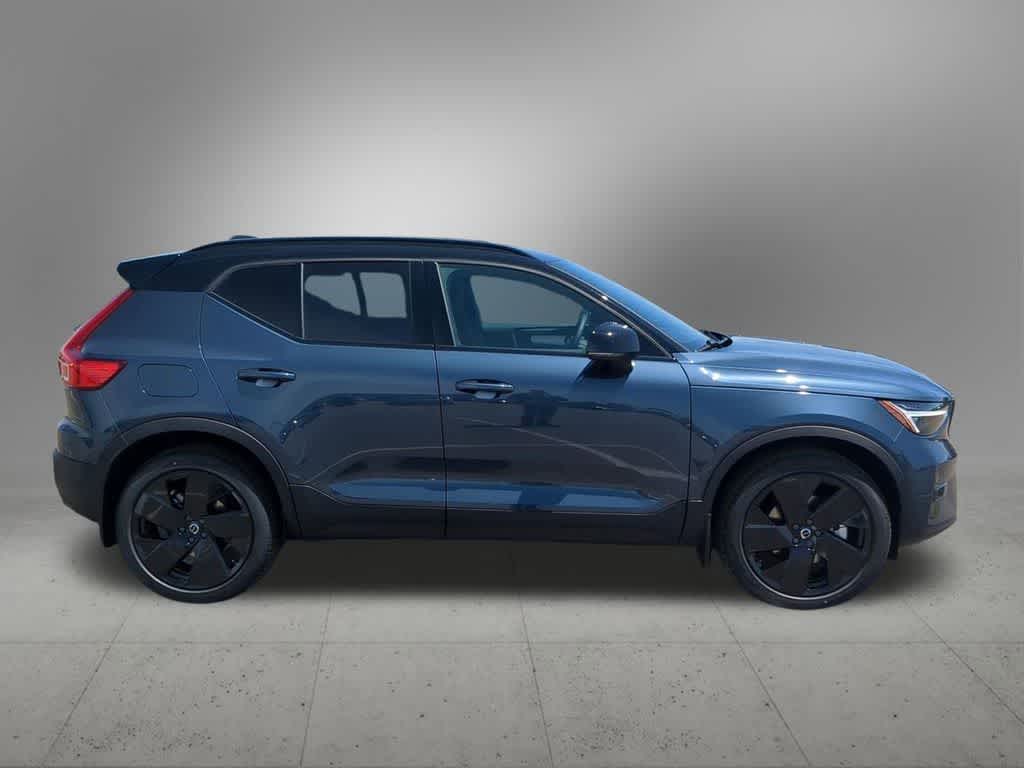 Thumbnail: 2026 Volvo XC40 - 7