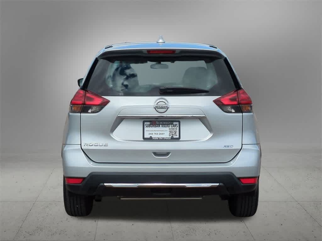 Thumbnail: 2017 Nissan Rogue - 5
