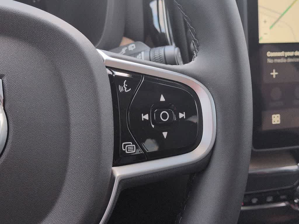 Thumbnail: 2026 Volvo XC60 - 25