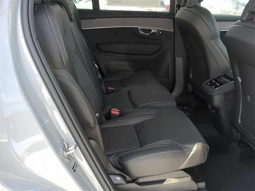 Thumbnail: 2026 Volvo XC90 - 19