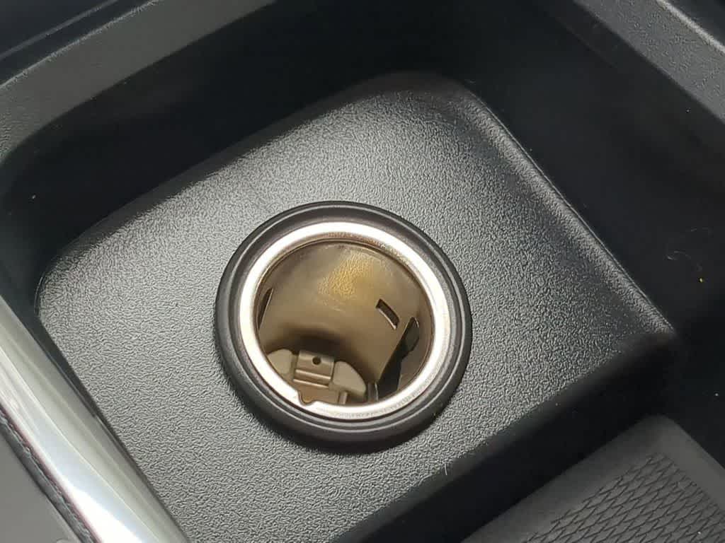 Thumbnail: 2026 Volvo XC60 - 30