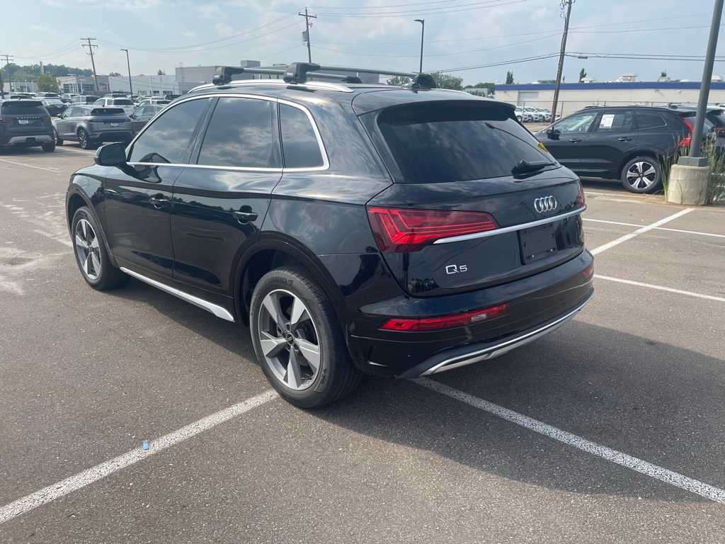 Thumbnail: 2022 Audi Q5 - 3