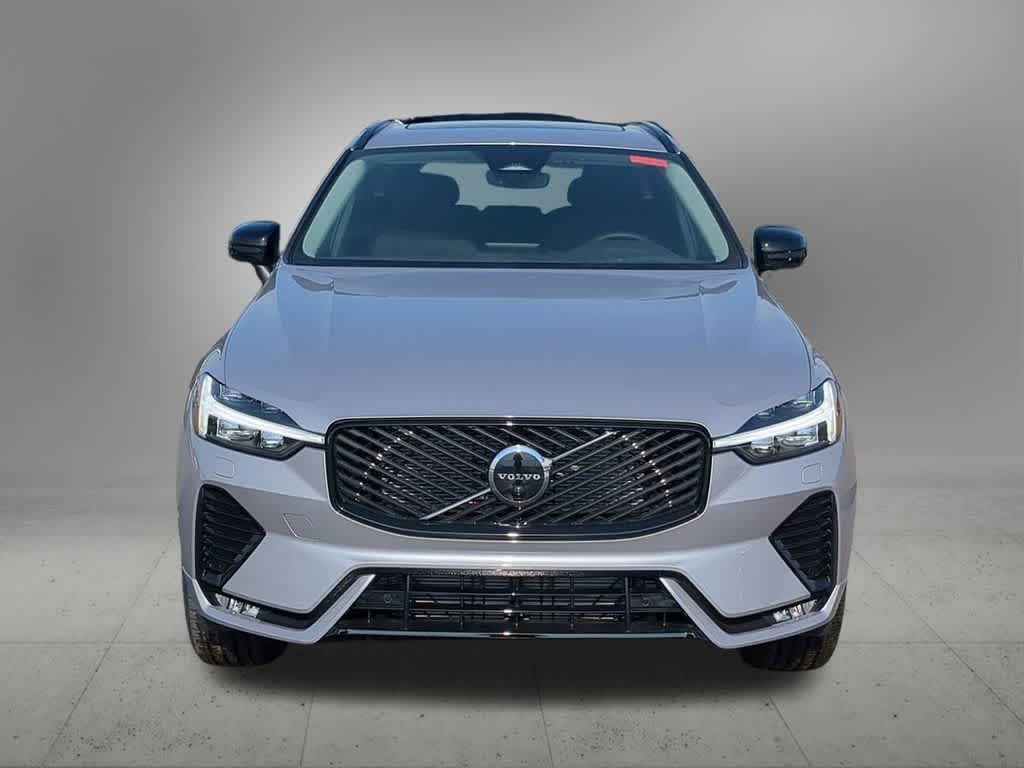 Thumbnail: 2026 Volvo XC60 - 9