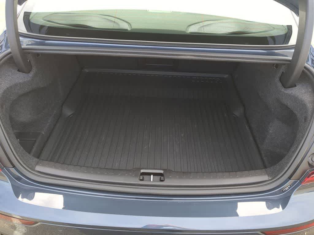 Thumbnail: 2023 Volvo S60 - 33