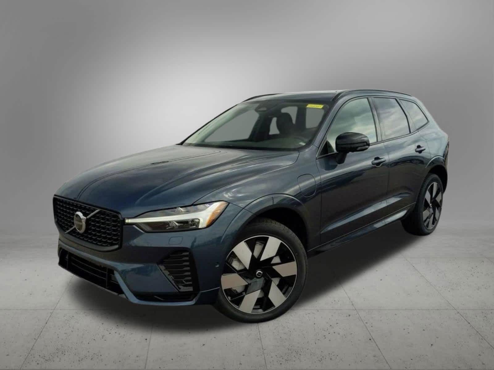 2025 Volvo XC60 Recharge Core -
                  Troy, MI