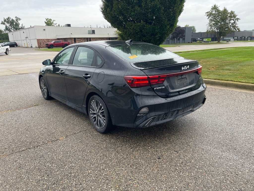 Thumbnail: 2023 Kia Forte - 3