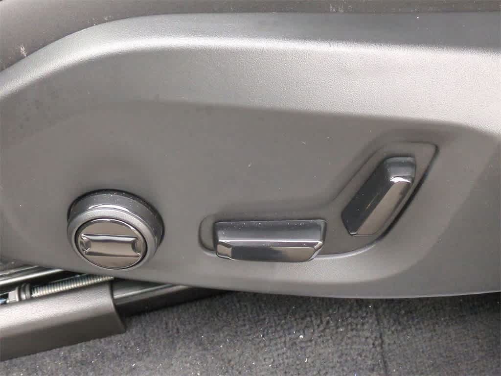 Thumbnail: 2026 Volvo XC90 - 15