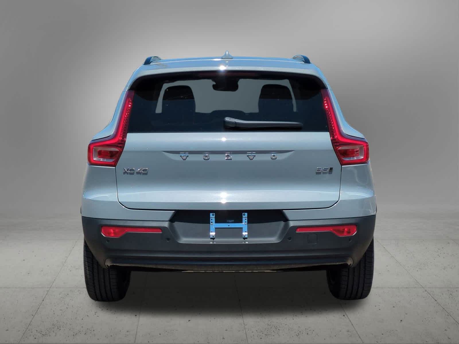 Thumbnail: 2026 Volvo XC40 - 5