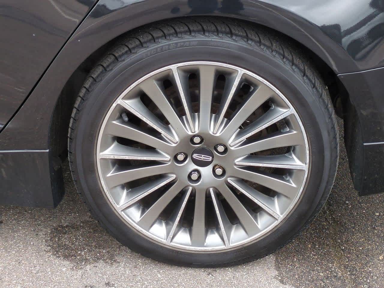 Thumbnail: 2013 Lincoln MKZ - 13