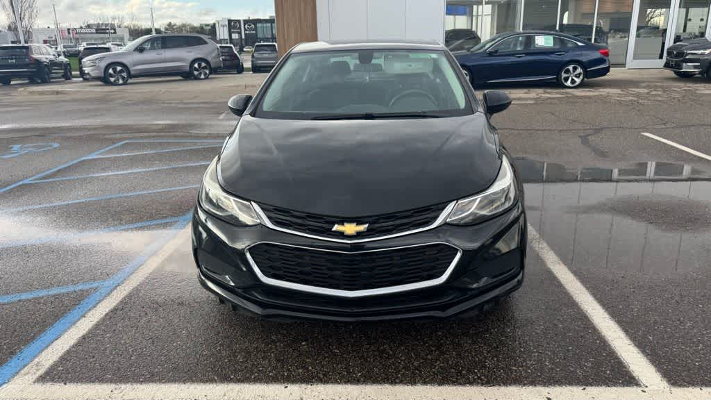 Thumbnail: 2017 Chevrolet Cruze - 2