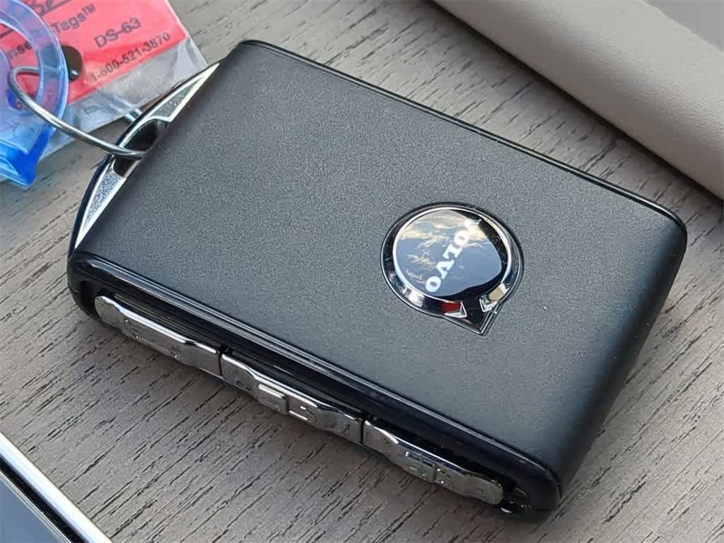 Thumbnail: 2026 Volvo XC90 - 32