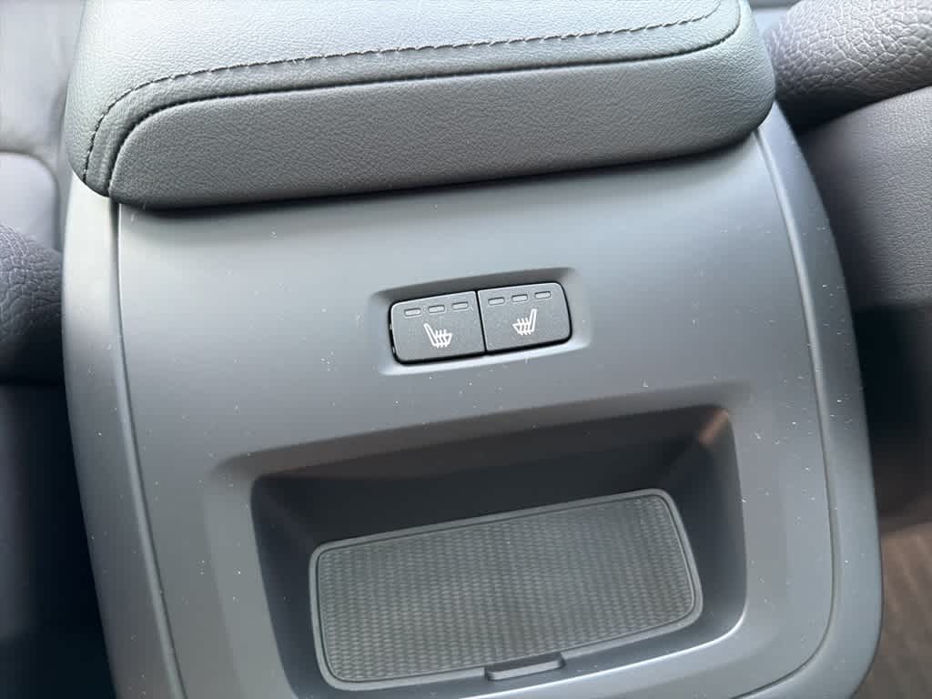 Thumbnail: 2024 Volvo XC60 - 24