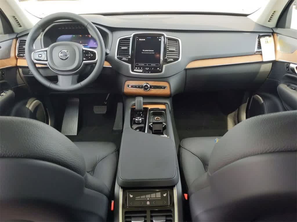 Thumbnail: 2025 Volvo XC90 - 13