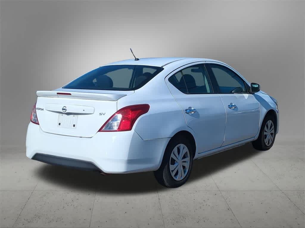 Thumbnail: 2018 Nissan Versa - 5