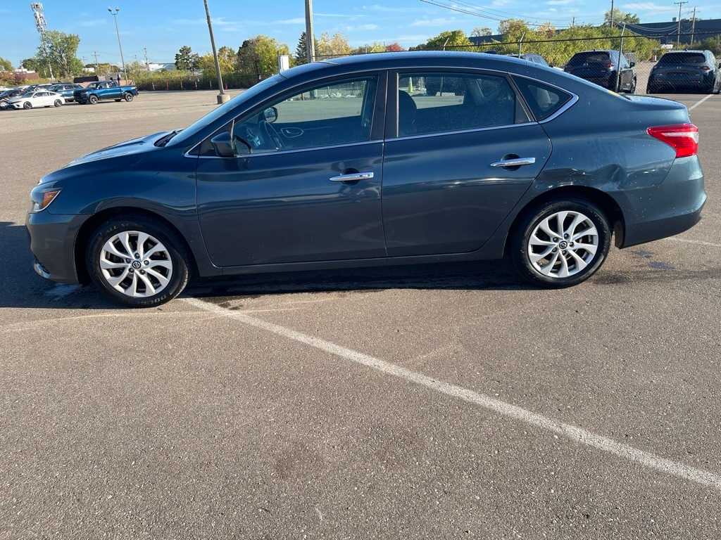 Thumbnail: 2016 Nissan Sentra - 2