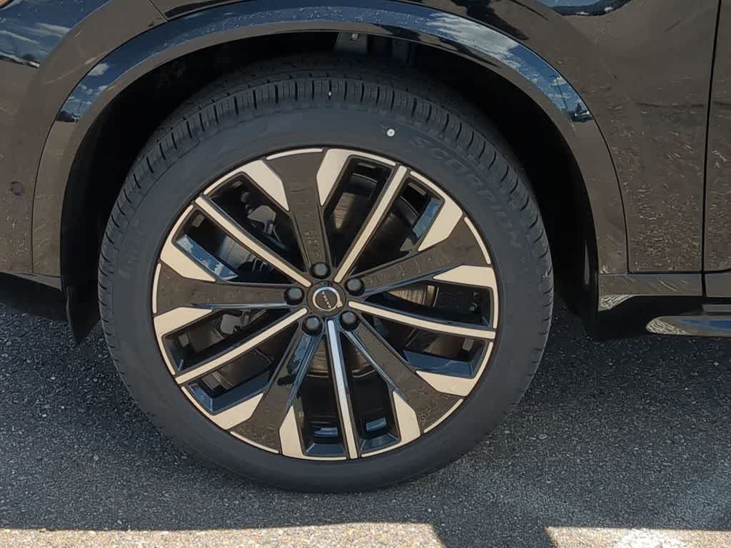 Thumbnail: 2026 Volvo XC90 - 13