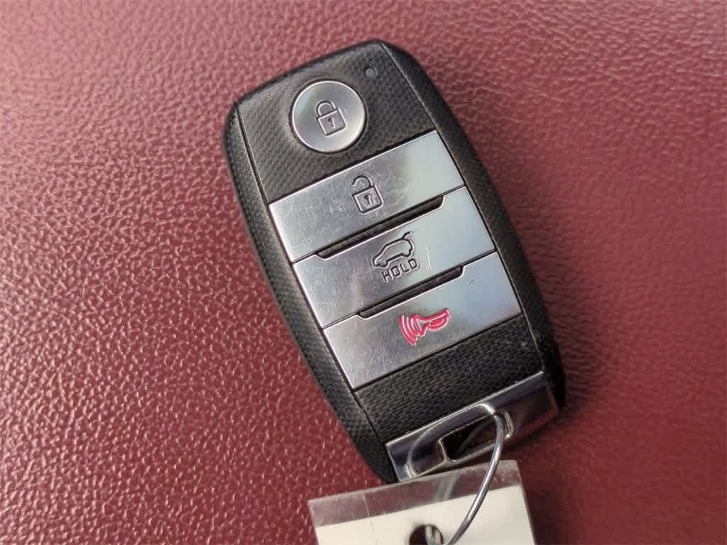 Thumbnail: 2017 Kia Sorento - 29